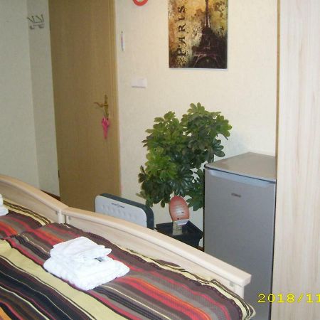 B & B Gross Methling Dargun 外观 照片